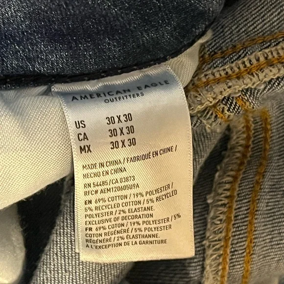 Aerie Men's Slim Fit Blue Jeans - Picture 5 of 5